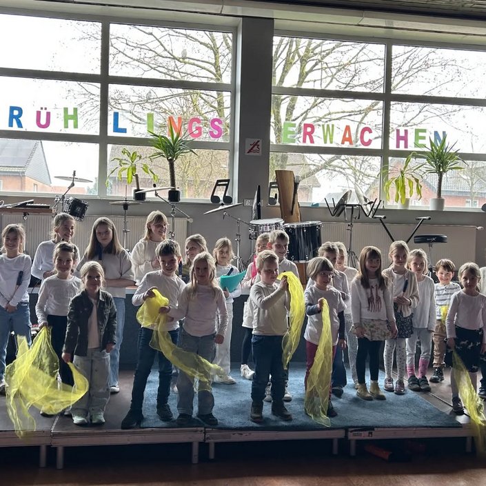 🌸 Frühlingserwachen im Swinging Pool 🌸
Heute haben die Kleinsten vom Musikzug Gescher vor Familie und Freunde gezeigt,... 🌸 Frühlingserwachen im Swinging Pool 🌸
Heute haben die Kleinsten vom Musikzug Gescher vor Familie und Freunde gezeigt,...